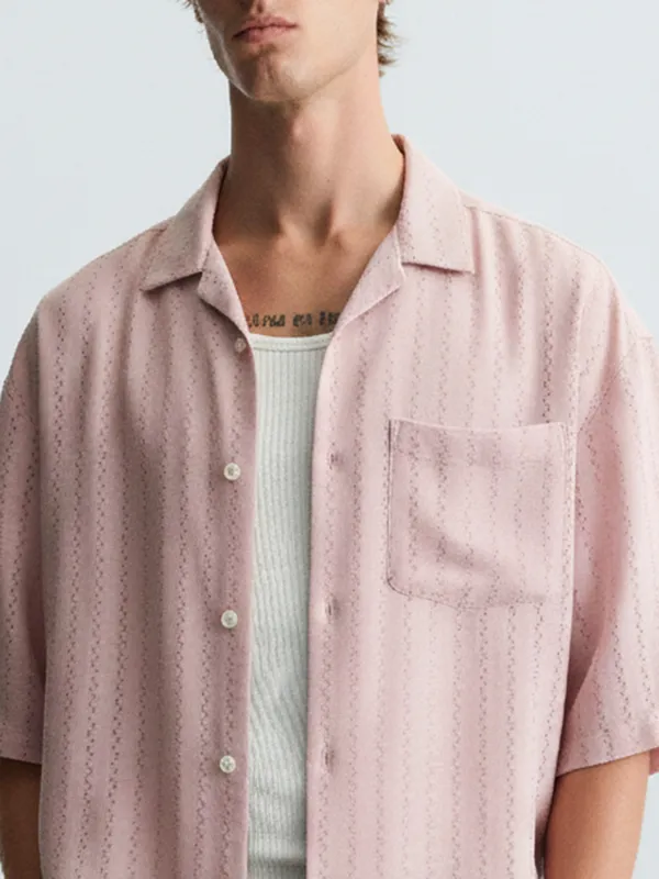 Highlander Men Pink Self Design Relaxed Fit Casual Shirt