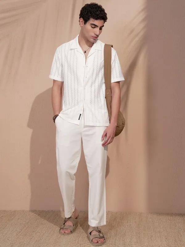 Highlander Men White Self Design Relaxed Fit Casual Shirt