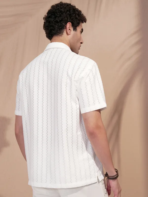 Highlander Men White Self Design Relaxed Fit Casual Shirt