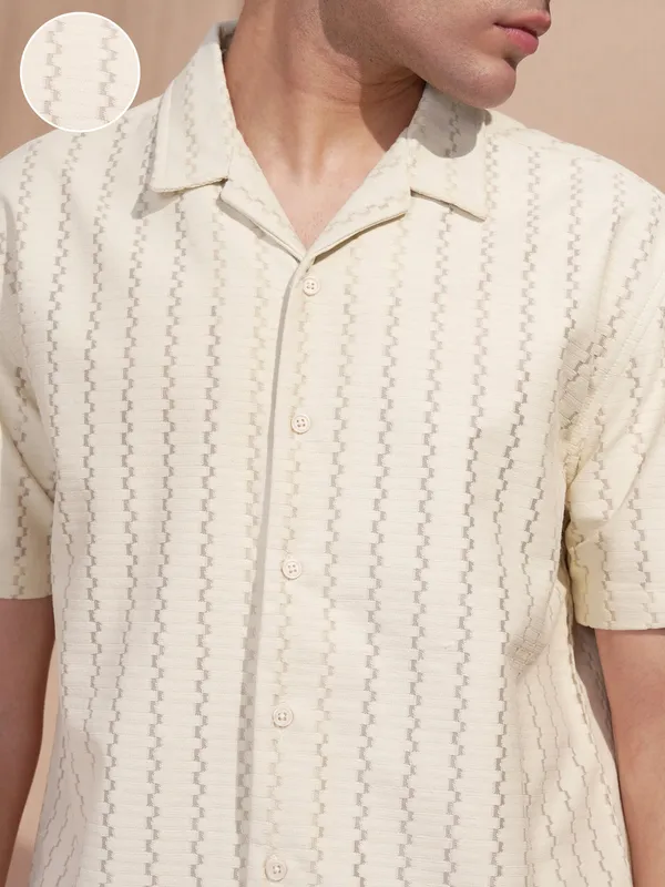 Highlander Men Beige Self Design Relaxed Fit Casual Shirt