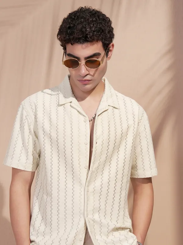 Highlander Men Beige Self Design Relaxed Fit Casual Shirt