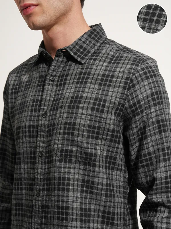 Highlander Men Black Checked Slim Fit Casual Shirt