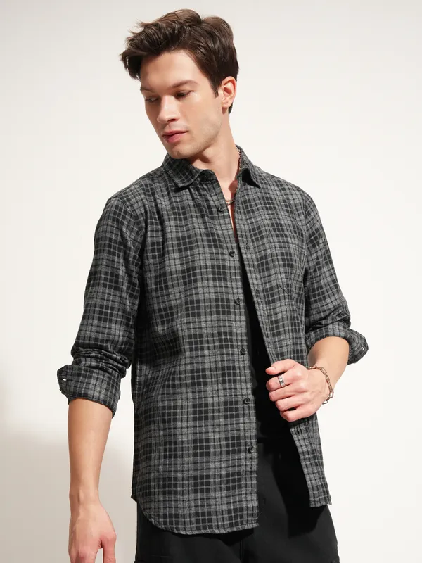 Highlander Men Black Checked Slim Fit Casual Shirt
