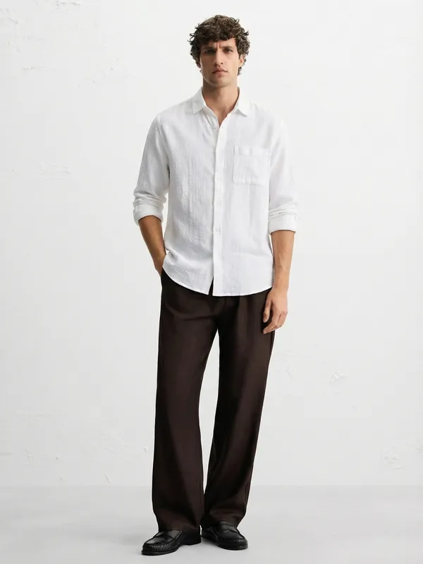 Highlander Men White Self Design Relaxed Fit Casual Shirt