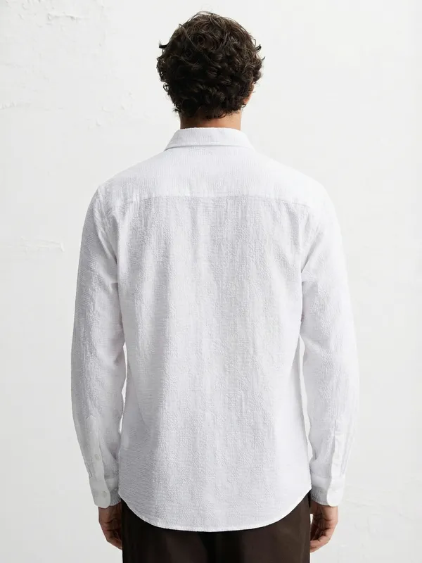 Highlander Men White Self Design Relaxed Fit Casual Shirt