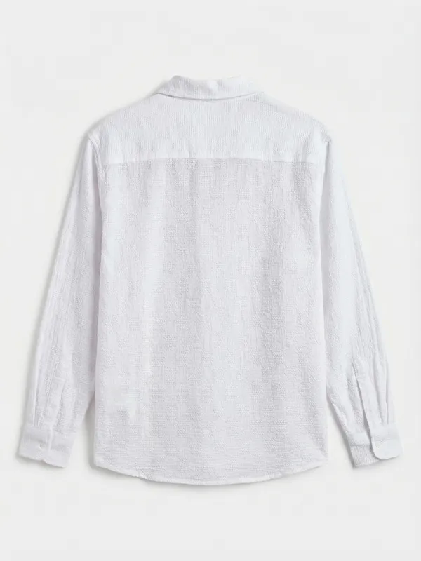 Highlander Men White Self Design Relaxed Fit Casual Shirt