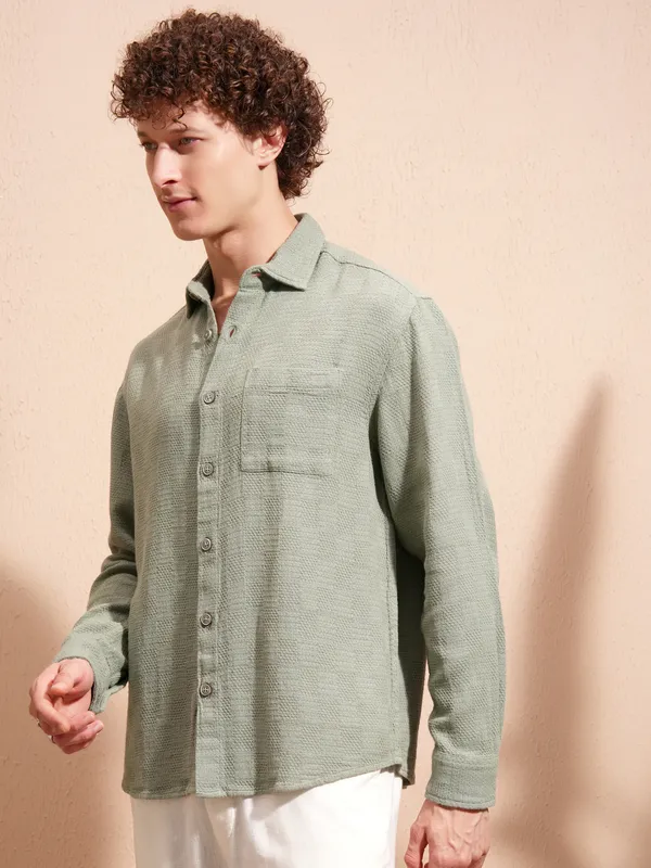 Highlander Men Green Solid Relaxed Fit Casual Shirt