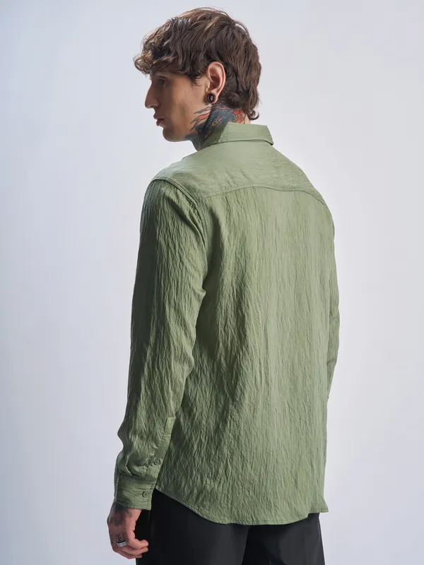 Highlander Men Green Crushed Relaxed Fit Casual Shirt