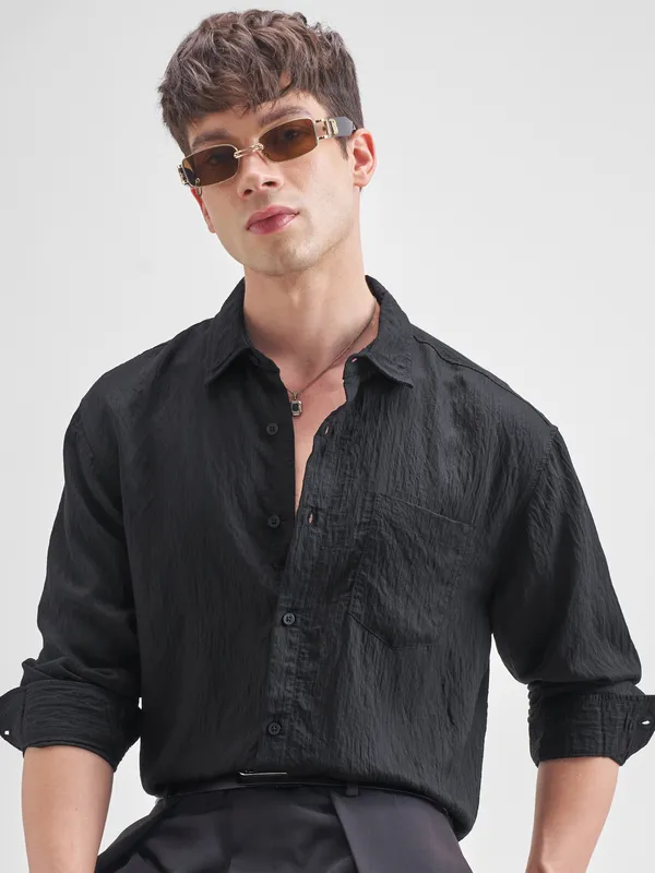 Highlander Men Black Self Design Relaxed Fit Casual Shirt