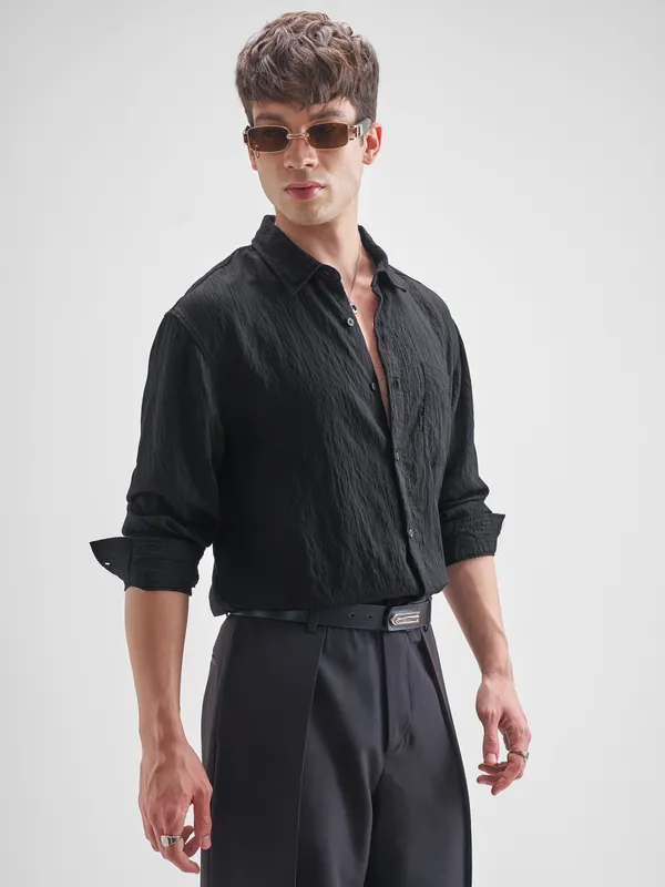 Highlander Men Black Self Design Relaxed Fit Casual Shirt