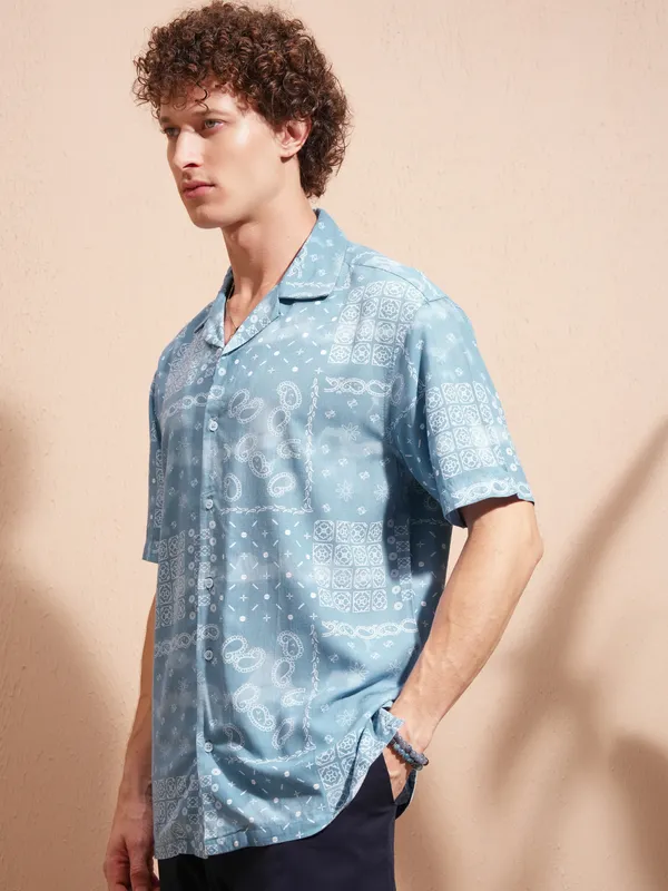 Highlander Men Blue Printed Slim Fit Casual Shirt