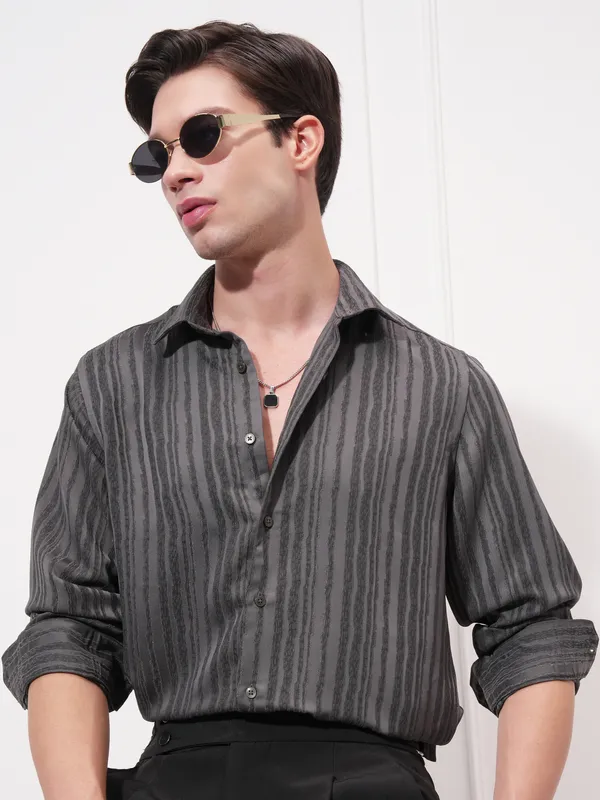 Highlander Men Grey Striped Slim Fit Casual Shirt