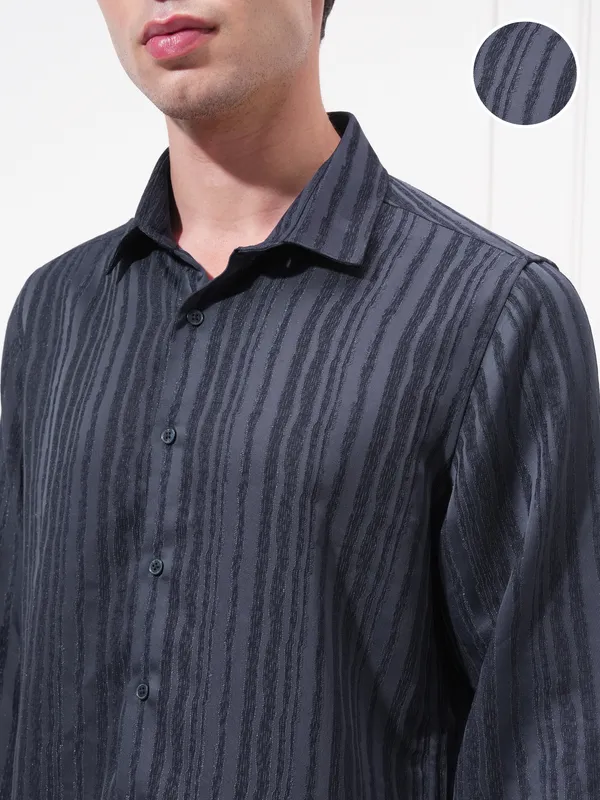 Highlander Men Navy Blue Striped Slim Fit Casual Shirt