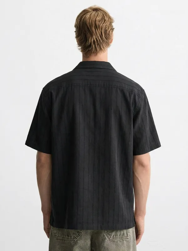 Highlander Men Black Self Design Relaxed Fit Casual Shirt