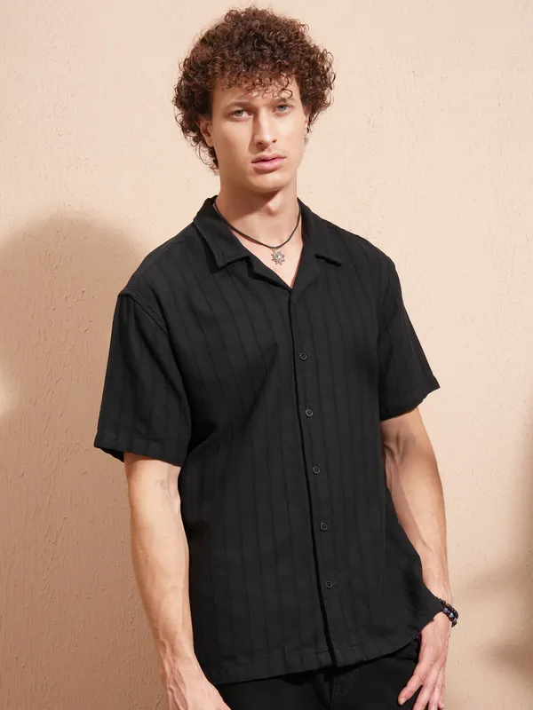 Highlander Men Black Self Design Relaxed Fit Casual Shirt