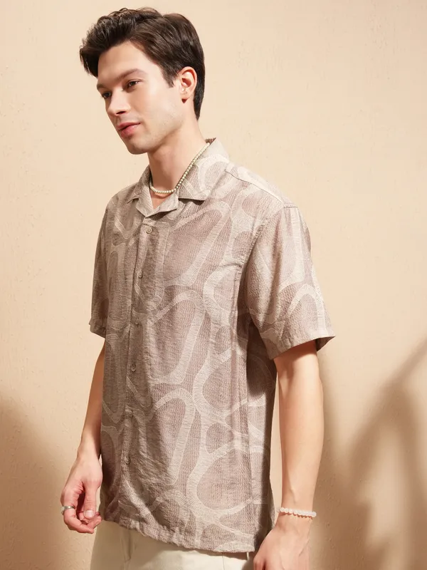 Men Relaxed Fit Casual Shirt