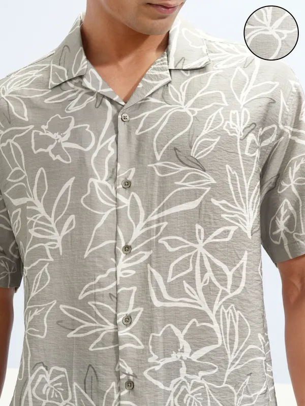 Men Relaxed Fit Casual Shirt