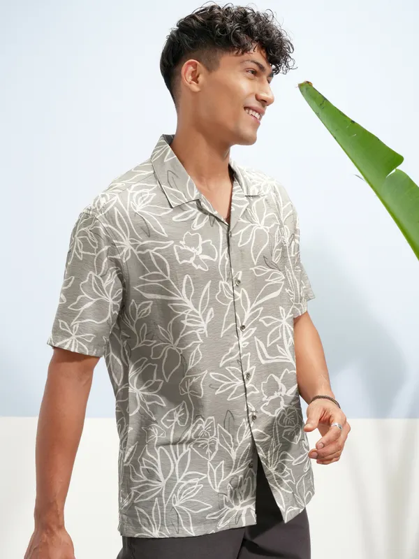 Men Relaxed Fit Casual Shirt