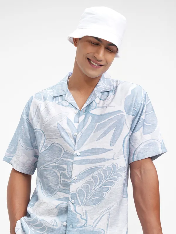 Highlander Men Blue Printed Relaxed Fit Casual Shirt
