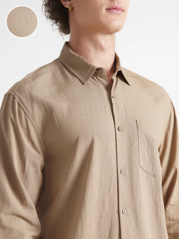 Highlander Men Khaki Self Design Relaxed Fit Casual Shirt