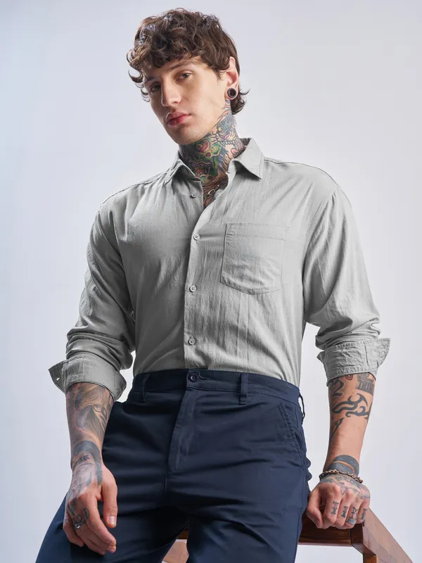 Highlander Men Grey Self Design Relaxed Fit Casual Shirt
