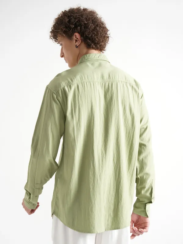 Highlander Men Green Self Design Relaxed Fit Casual Shirt