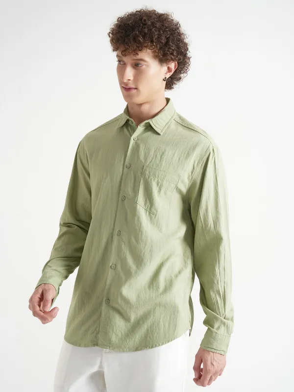 Highlander Men Green Self Design Relaxed Fit Casual Shirt