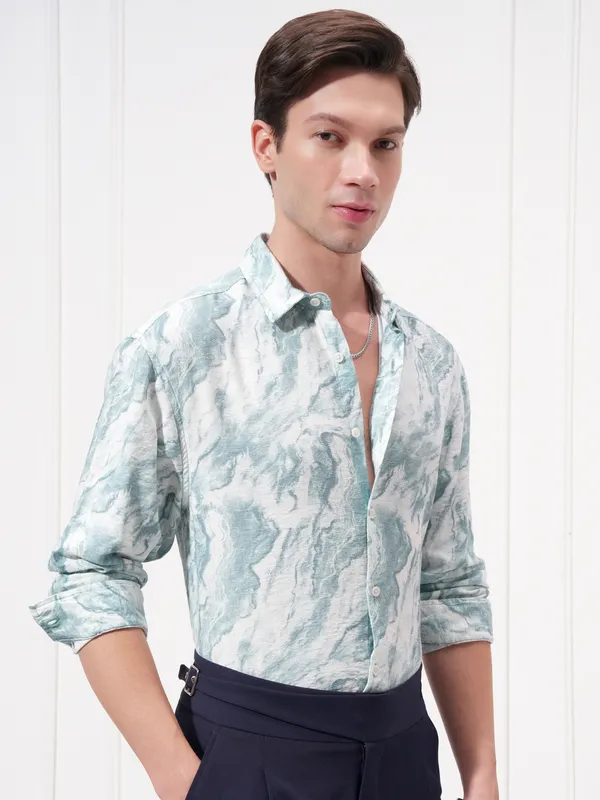 Highlander Men Blue Printed Relaxed Fit Casual Shirt