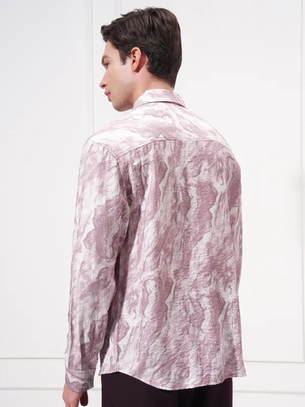 Men Relaxed Fit Casual Shirt