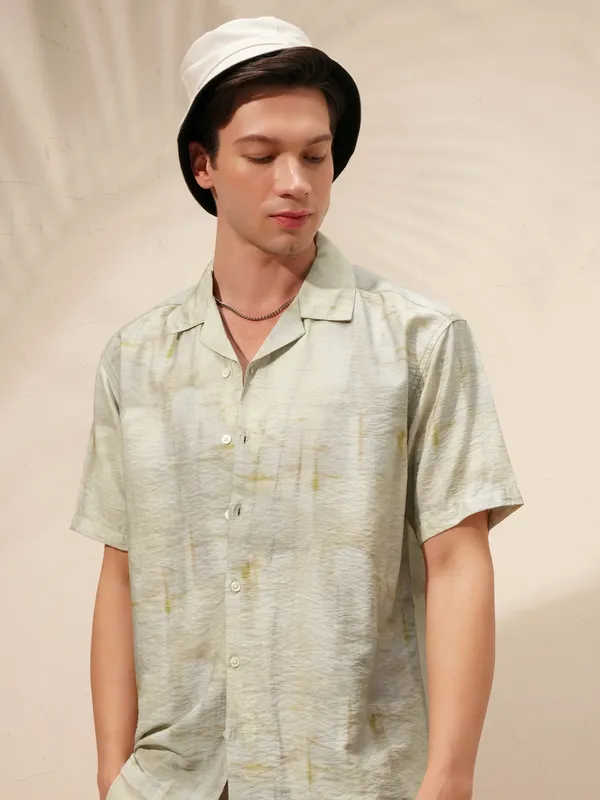 Highlander Men Green Printed Relaxed Fit Casual Shirt