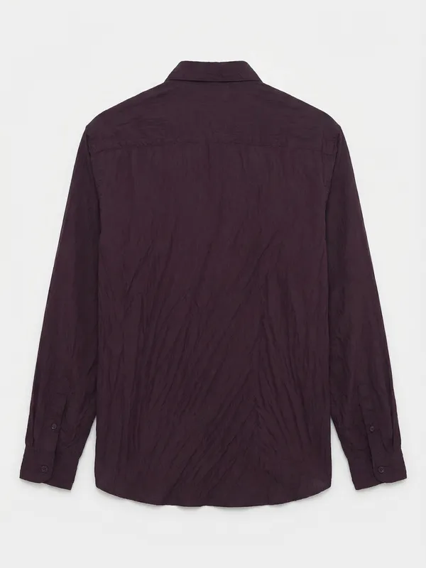 Highlander Men Burgundy Self Design Slim Fit Casual Shirt