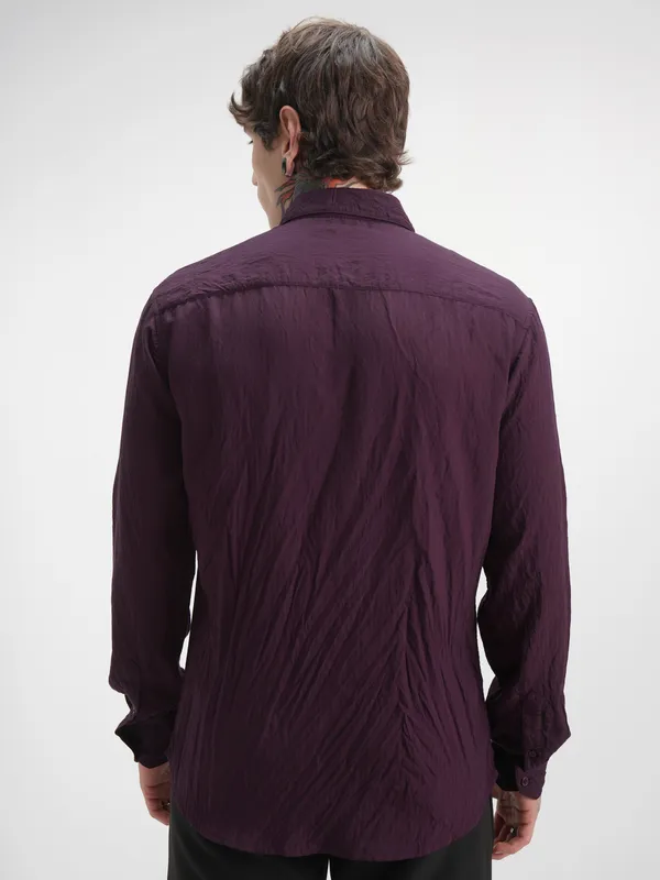 Highlander Men Burgundy Self Design Slim Fit Casual Shirt