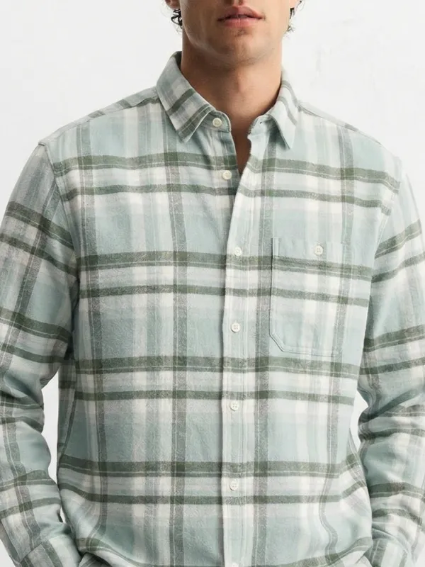 Highlander Men Blue Checked Relaxed Fit Casual Shirt