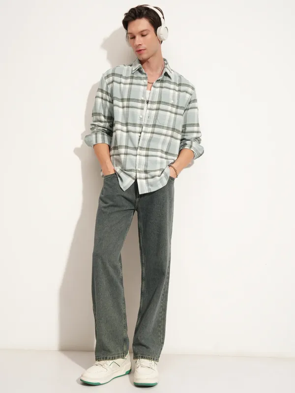 Highlander Men Blue Checked Relaxed Fit Casual Shirt