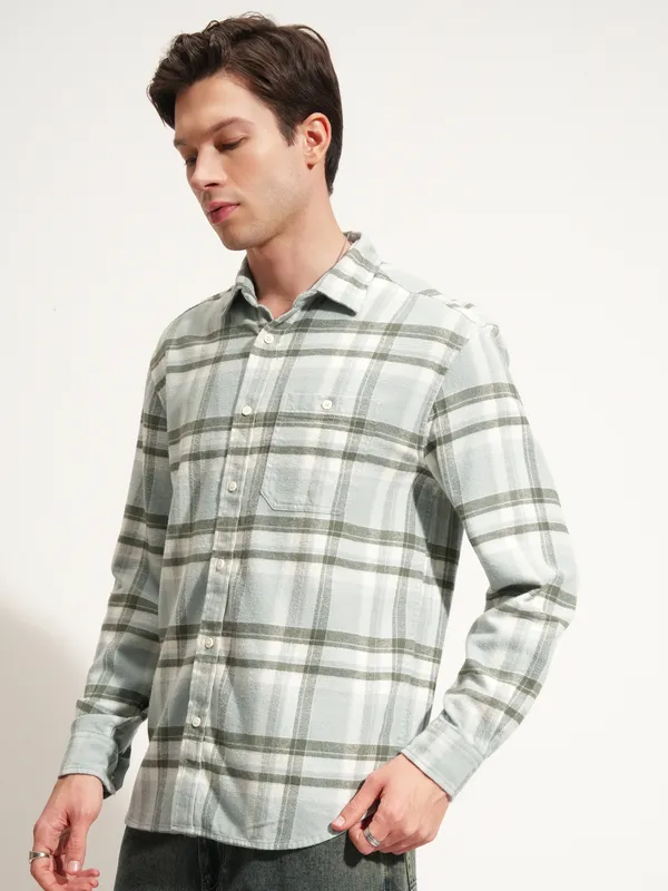 Highlander Men Blue Checked Relaxed Fit Casual Shirt