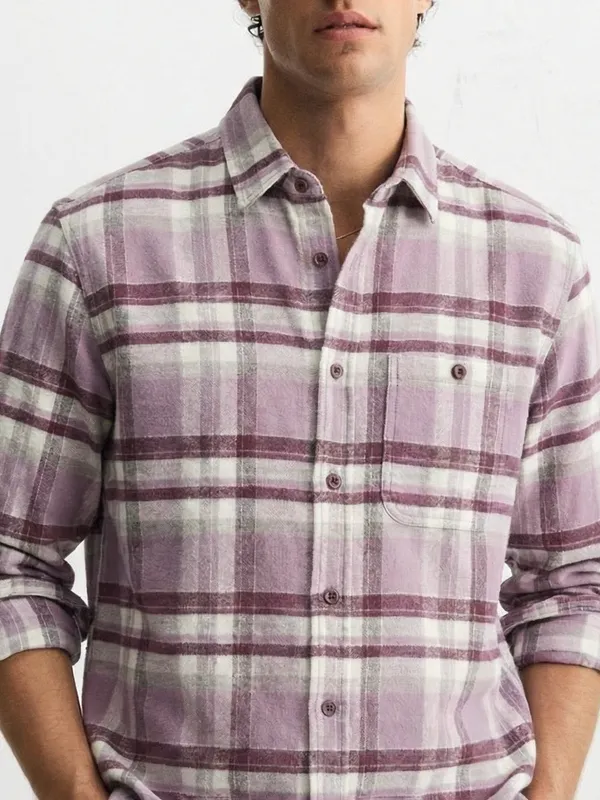 Highlander Men Pink Checked Relaxed Fit Casual Shirt