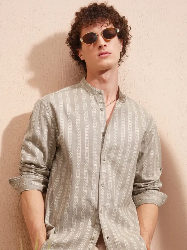 Highlander Men Beige Striped Relaxed Fit Casual Shirt