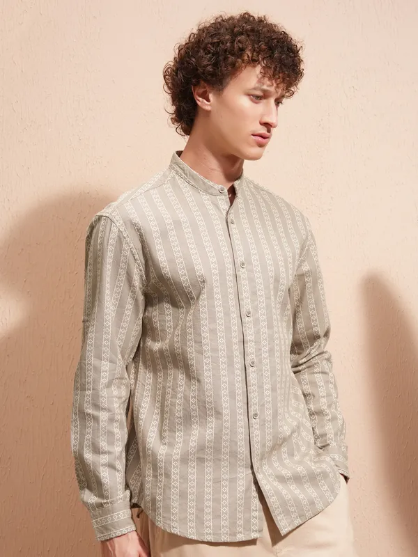Highlander Men Beige Striped Relaxed Fit Casual Shirt