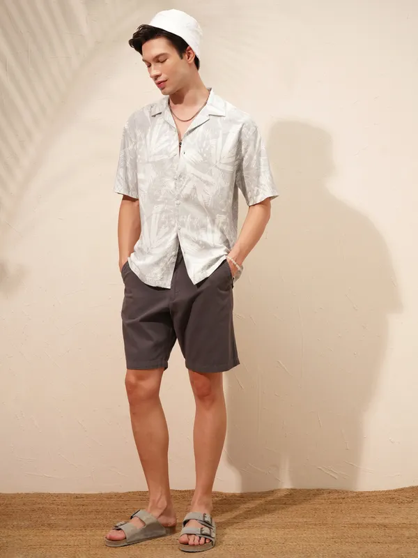 Highlander Men Grey Printed Relaxed Fit Casual Shirt