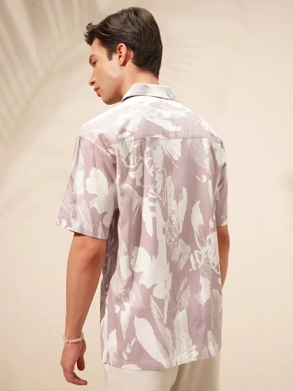 Highlander Men Lavender Printed Relaxed Fit Casual Shirt