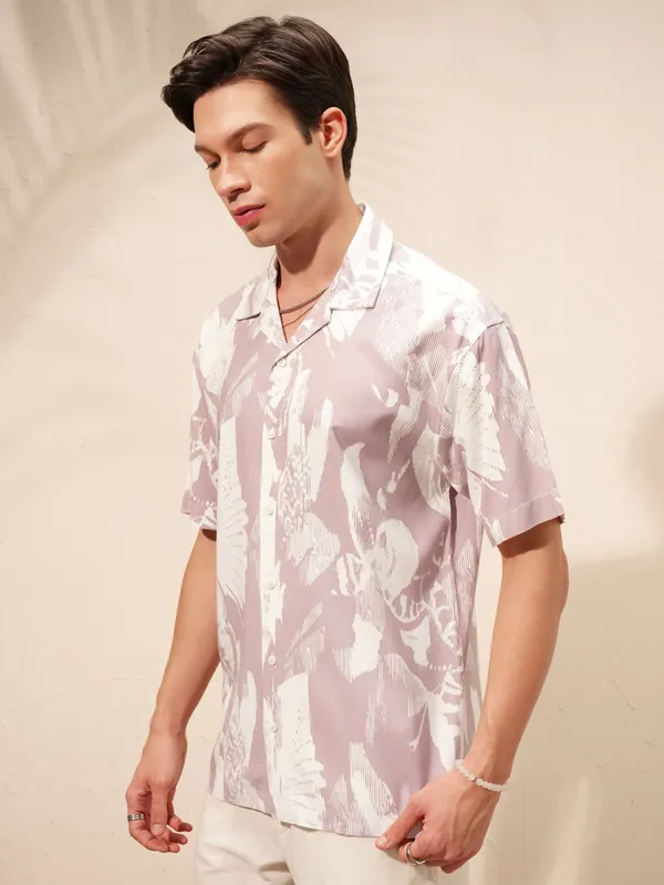 Highlander Men Lavender Printed Relaxed Fit Casual Shirt