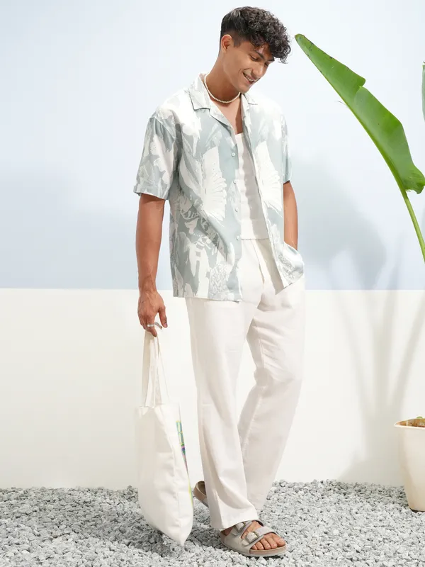 Highlander Men Blue Printed Relaxed Fit Casual Shirt