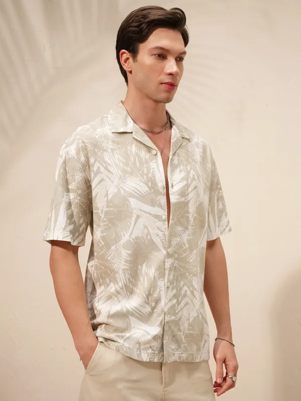 Highlander Men Khaki Printed Relaxed Fit Casual Shirt