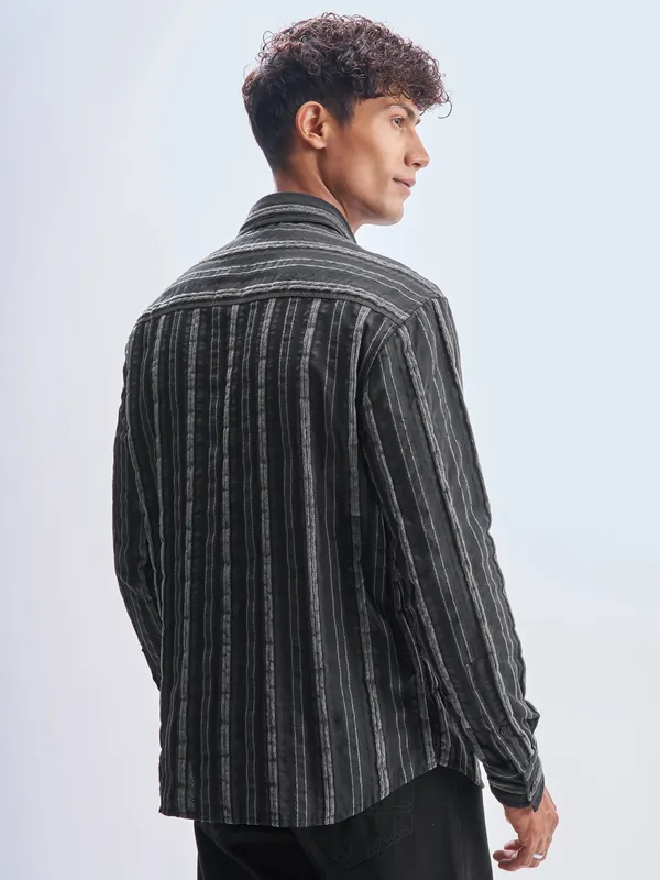 Highlander Men Black Striped Relaxed Fit Casual Shirt