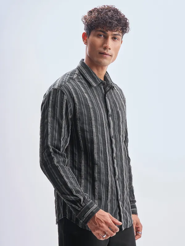Highlander Men Black Striped Relaxed Fit Casual Shirt