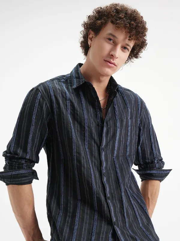 Highlander Men Black Striped Relaxed Fit Casual Shirt