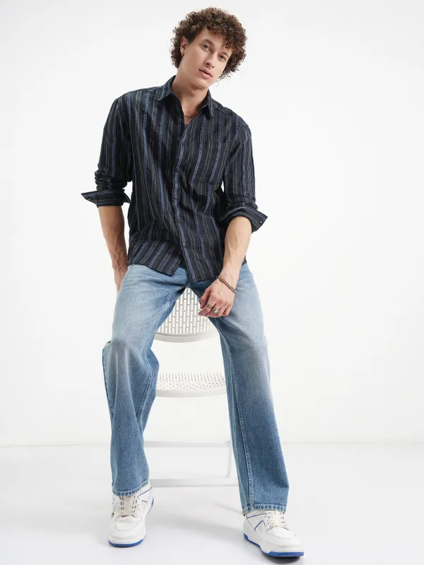 Highlander Men Black Striped Relaxed Fit Casual Shirt