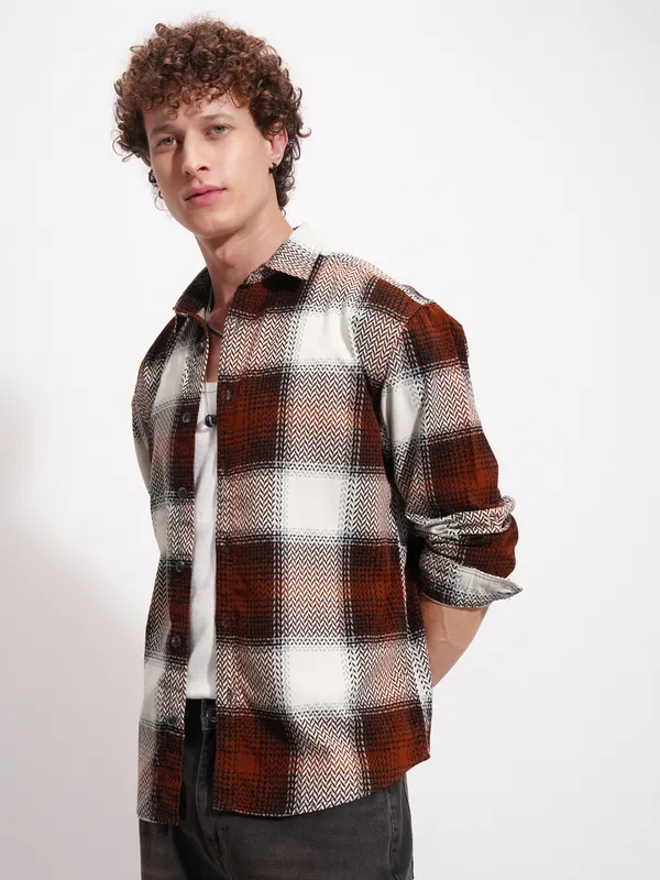 Men Relaxed Fit Casual Shirt