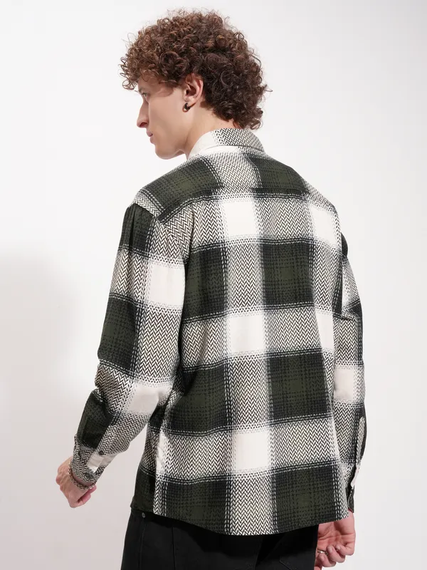 Men Relaxed Fit Casual Shirt