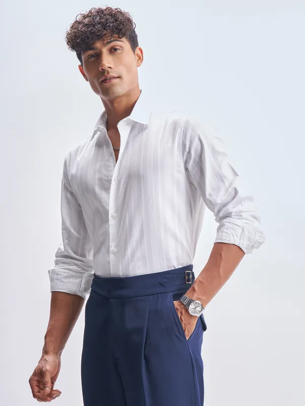 Highlander Men White Striped Slim Fit Casual Shirt